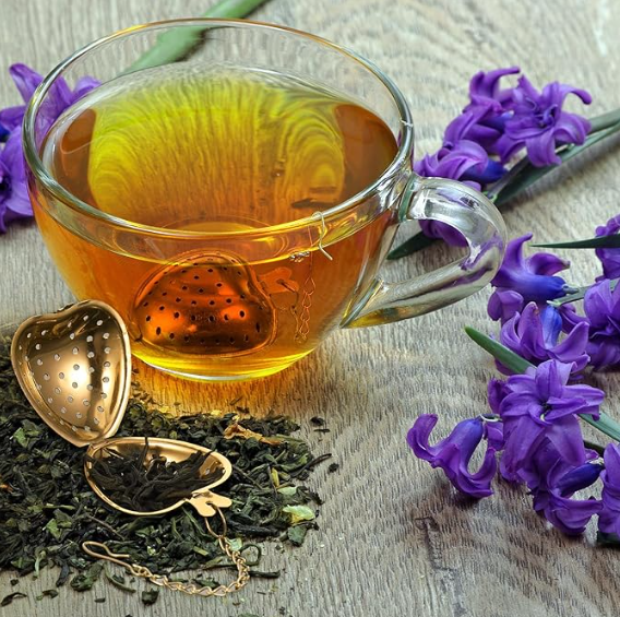 Gold Heart Hook & Chain Loose Tea Infuser